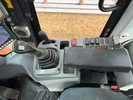 Radlader 2015 Hitachi ZW180-5B (21)