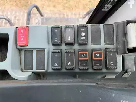 Radlader 2015 Hitachi ZW180-5B (23)