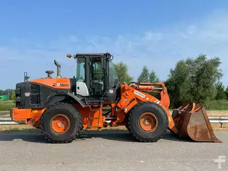 Radlader 2015 Hitachi ZW180-5B (6)