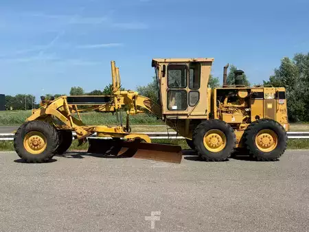 Niveleuse 1998 Caterpillar 140H (1)