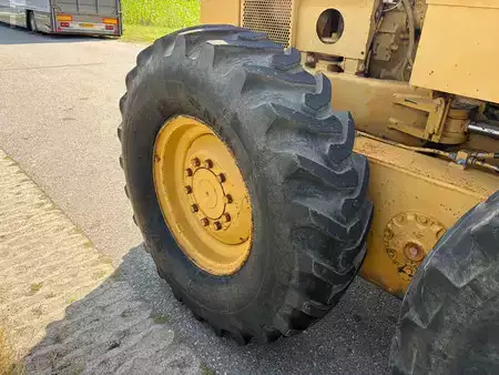 Niveleuse 1998 Caterpillar 140H (15)