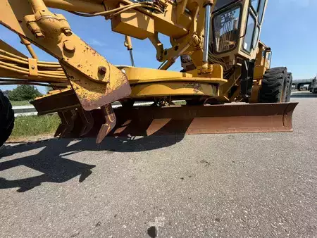 Niveleuse 1998 Caterpillar 140H (16)