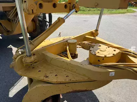 Niveleuse 1998 Caterpillar 140H (18)