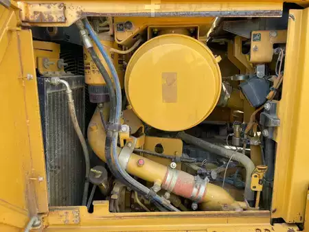 Escavadoras 2011 Caterpillar D6T XL (25)