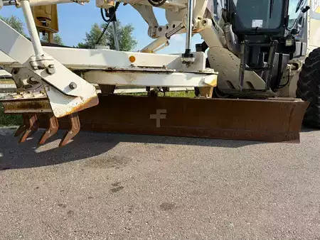 Niveleuse 2012 Caterpillar 120M2 CE - Ripper Available (17)