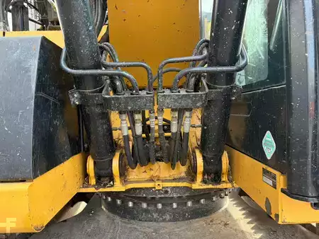Escavadora de rastos 2015 Caterpillar 320ELRR (10)