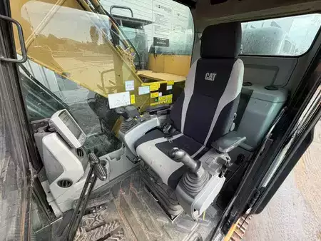 Escavadora de rastos 2015 Caterpillar 320ELRR (21)