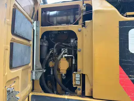 Escavadora de rastos 2015 Caterpillar 320ELRR (29)