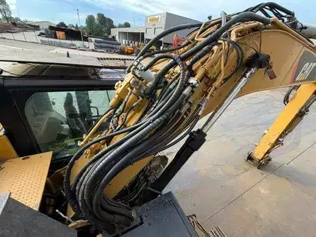 Escavadora de rastos 2015 Caterpillar 320ELRR (30)