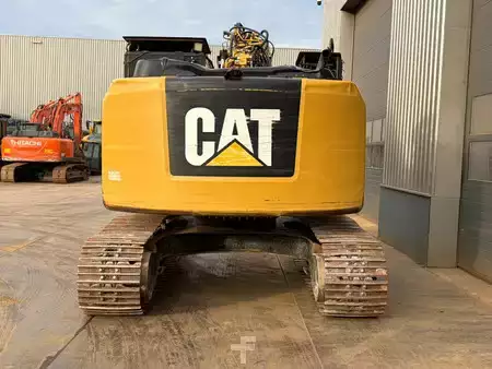 Escavadora de rastos 2015 Caterpillar 320ELRR (4)