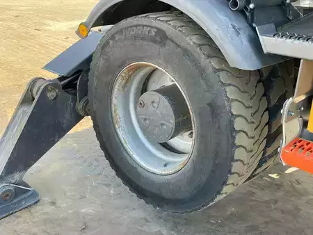 Escavatori gommati 2017 Volvo EWR 150 E (17)