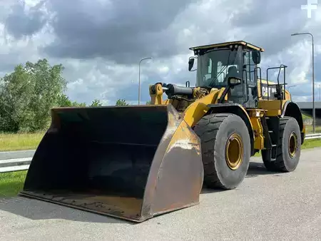 Carregadeira de rodas 2016 Caterpillar 966M (2)