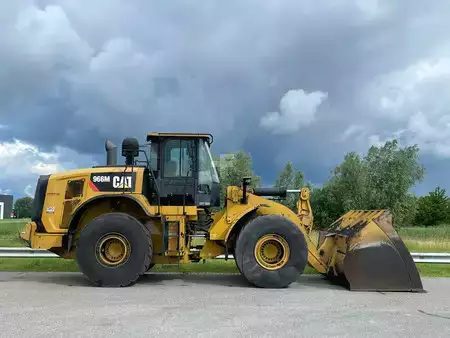Carregadeira de rodas 2016 Caterpillar 966M (6)