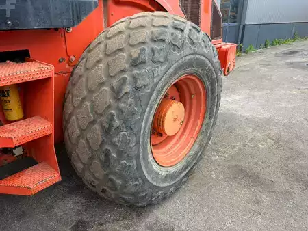 Compactador monocilíndrico 2011 Caterpillar CS74 (14)