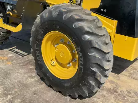 Rigid Backhoe Loader 2025 Caterpillar 424 (15)