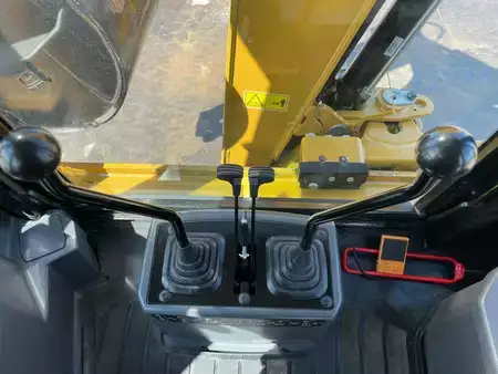 Rigid Backhoe Loader 2025 Caterpillar 424 (23)