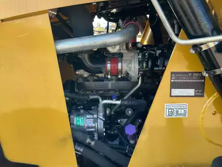 Rigid Backhoe Loader 2025 Caterpillar 424 (30)