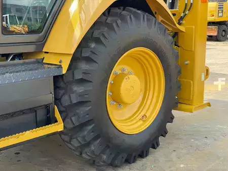 Rigid Backhoe Loader 2025 Caterpillar 424 (15)