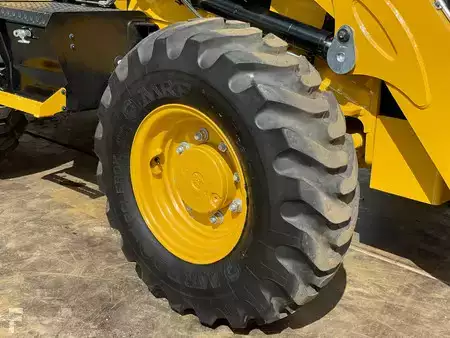 Rigid Backhoe Loader 2025 Caterpillar 424 (16)