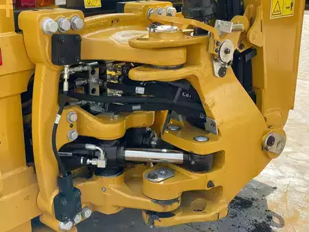 Rigid Backhoe Loader 2025 Caterpillar 424 (25)