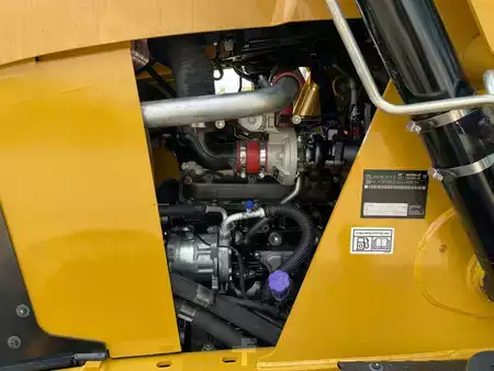 Rigid Backhoe Loader 2025 Caterpillar 424 (26)
