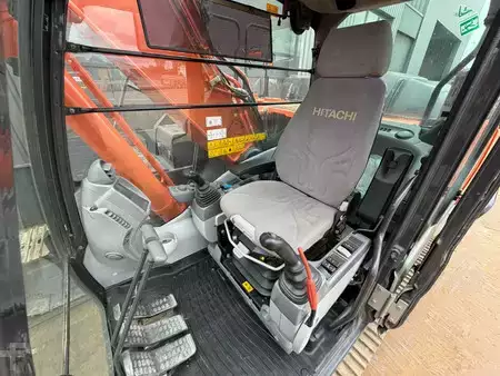 Bæltegraver 2017 Hitachi ZX210LC-6 (21)