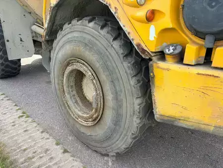 Zalomené klouby-dampry  2006 Volvo A25D (13)