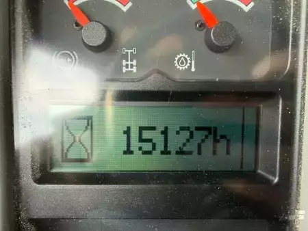 Zalomené klouby-dampry  2006 Volvo A25D (22)