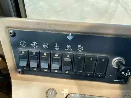 Carregadeira de rodas 1996 Caterpillar 938F (21)