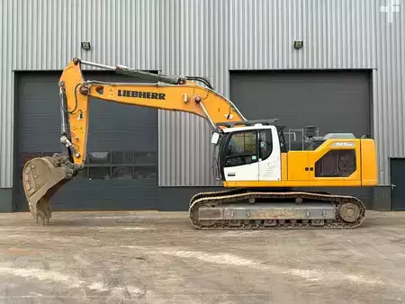 Telakaivinkoneet  2021 Liebherr R945 S-HD (1)