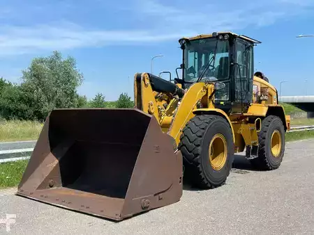 Cargadoras de ruedas 2022 Caterpillar 930M (2)