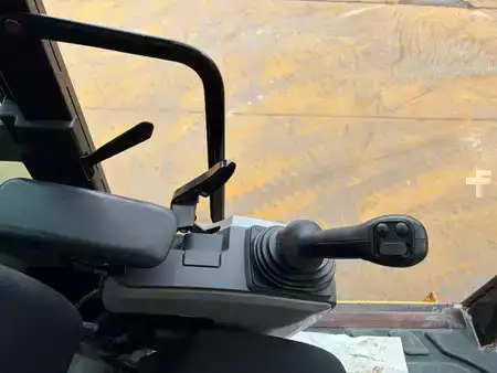 Koparki gąsienicowe 2017 Caterpillar 320FL (26)