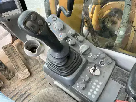 Wheel Excavators 2016 Hitachi ZX170W-5B (20)