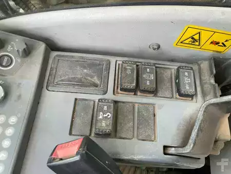 Wheel Excavators 2016 Hitachi ZX170W-5B (21)
