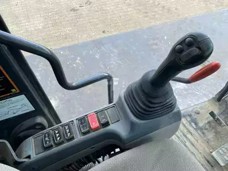 Wheel Excavators 2016 Hitachi ZX170W-5B (22)