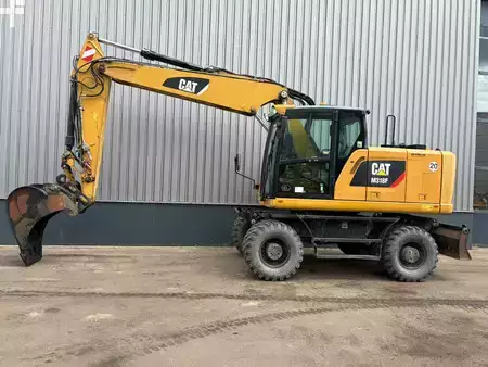 Escavadora de rodas 2015 Caterpillar M318F (1)