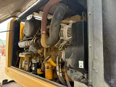 Escavadora de rodas 2015 Caterpillar M318F (26)