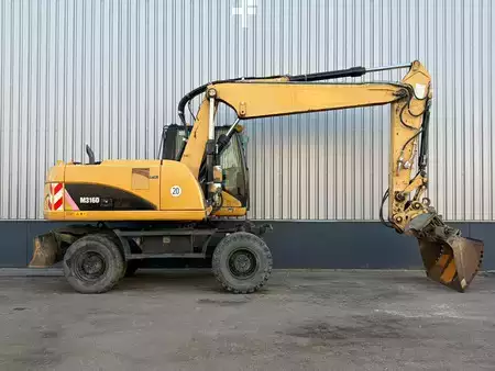 Mobiele graafmachines 2005 Caterpillar M316D (6)