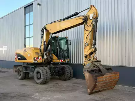 Mobiele graafmachines 2005 Caterpillar M316D (7)