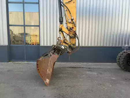 Mobiele graafmachines 2005 Caterpillar M316D (9)