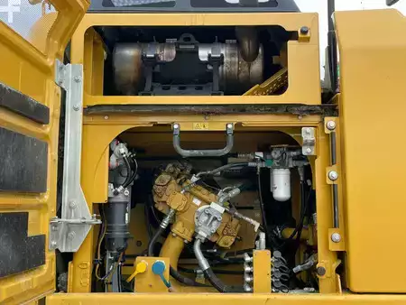 Escavadora de rastos 2013 Caterpillar 324EL (28)