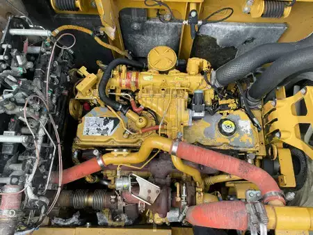 Escavadora de rastos 2013 Caterpillar 324EL (32)