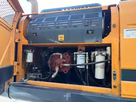 Pelles sur chenilles 2018 Hyundai HX330NL (28)