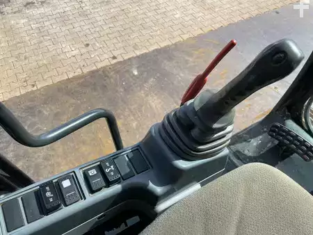 Excavadoras de cadenas 2016 Hitachi ZX210LC-5B (23)