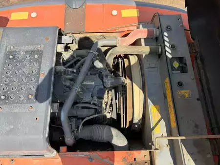 Pelles sur chenilles 2014 Hitachi ZX210LC-5B (27)