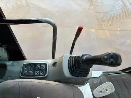 Mobil grävmaskin 2007 JCB JS175W (20)