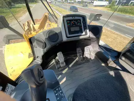 Wheel Loaders 2012 Caterpillar 966K (18)