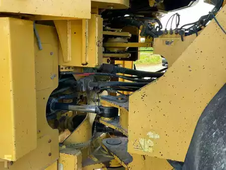 Wheel Loaders 2012 Caterpillar 966K (26)