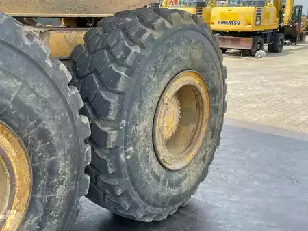Zalomené klouby-dampry  2006 Volvo A25D (12)