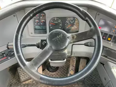 Zalomené klouby-dampry  2006 Volvo A25D (18)